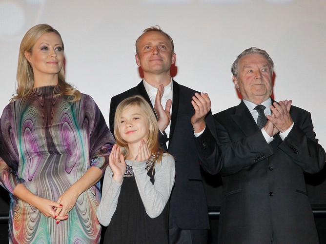 Agnieszka Wagner, Julia Wróblewska, Piotr Adamczyk i Leonard Pietraszak