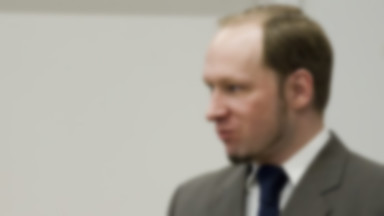 Anders Breivik śmieje się z biegłego. "Gorsze niż śmierć"