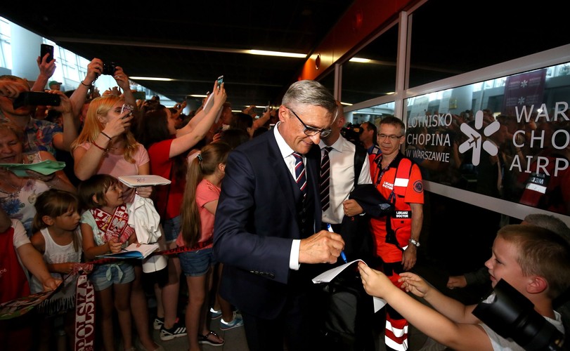 Adam Nawałka na lotnisku