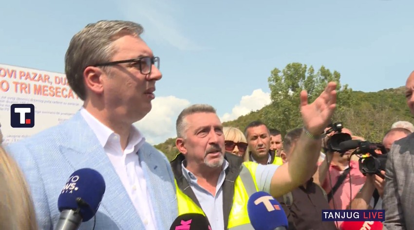 Vučić obilazi rekonstruisani put u RAškoj