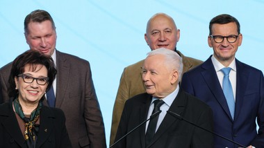 jarosław kaczyński szuka kandydata na premiera. trzy nazwiska w grze