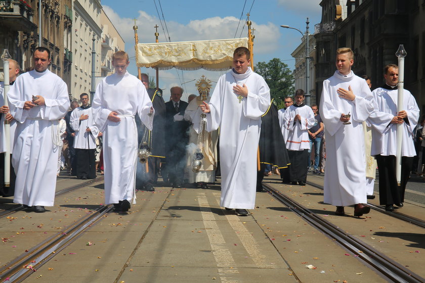 Obchody Bożego Ciała w Łodzi. Liczne procesje na ulicach