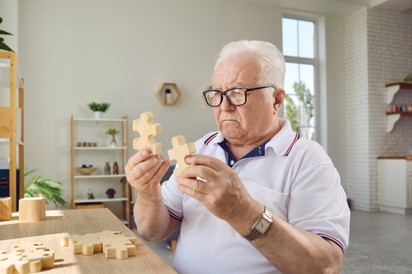 Alzheimer-kór: az idegsejtpusztulás és a cukoranyagcsere-zavar összefügghet