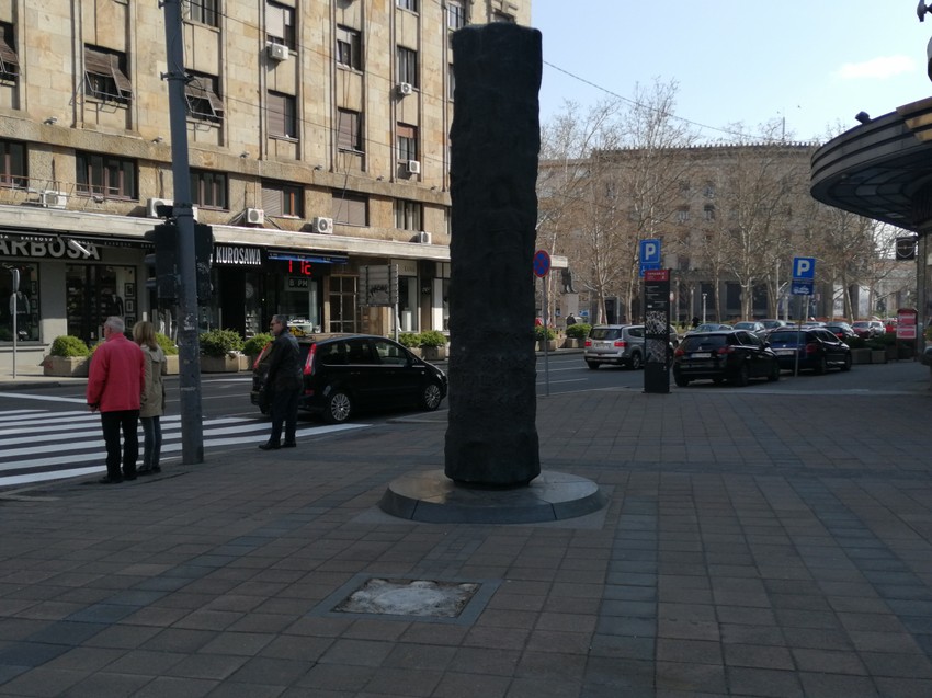 Spomenik obešenima na Terazijama