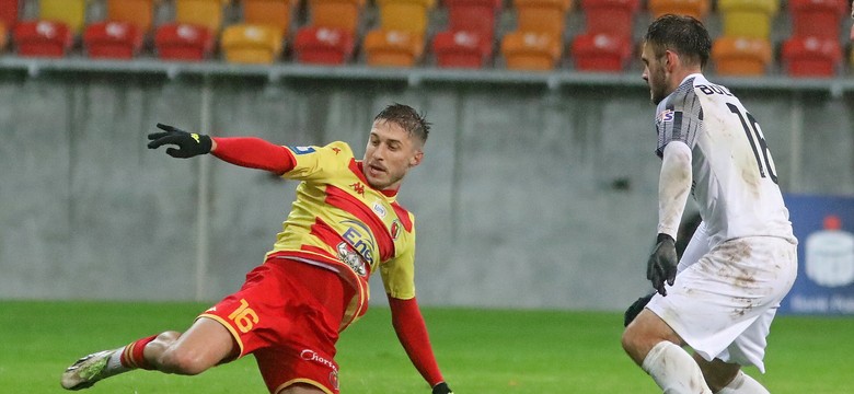 Wdowik trafił bezpośrednio z rzutu rożnego. Jagiellonia liderem Ekstraklasy [WIDEO]
