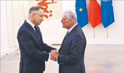 Rosja żąda coraz więcej, USA potakują