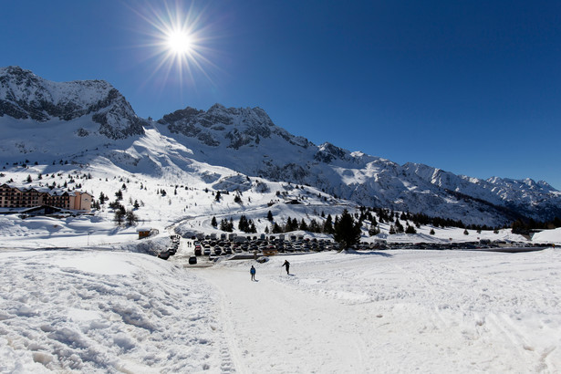 Przełęcz Tonale leży w sercu włoskich Alp. Występują to jedne z najobfitszych opadów śniegu w całych Alpach!