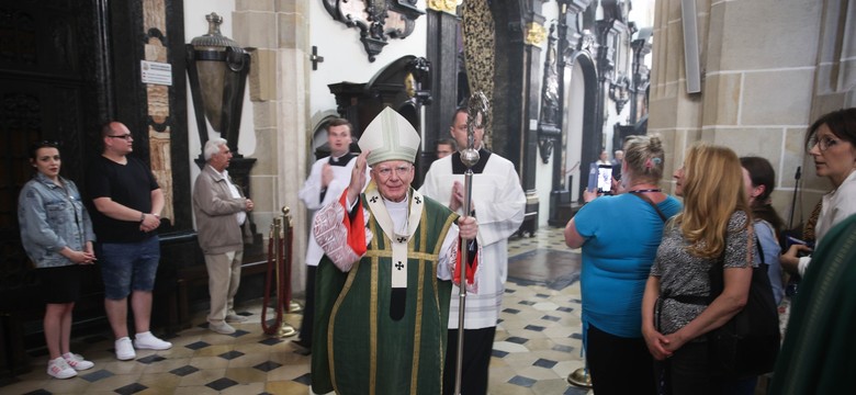 Abp Jędraszewski: Lech Kaczyński królom był równy