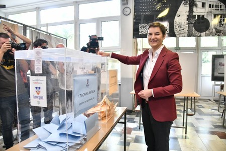 Ana brnabić
