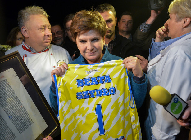 "24 godziny dla Polski". Beata Szydło od północy odwiedza kolejne miasta