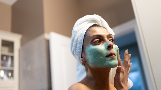 Ogroman broj ljudi ima PROBLEM SA AKNAMA, a evo kako da napravite prirodno MLEKO, LOSION, MASKU I TONIK za lice koji će vam definitivno pomoći da rešite ove probleme