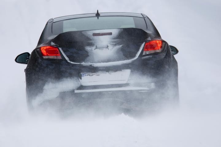 Panie i Panowie oto Insignia, czyli następca Vectry, wjeżdża do Polski
