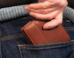 Uwaga na fałszywych rachmistrzów! Okradają!