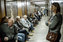 Nowa fala zachorowań w Polsce. Powraca choroba sprzed lat, a wszystko zaczyna się od kaszlu