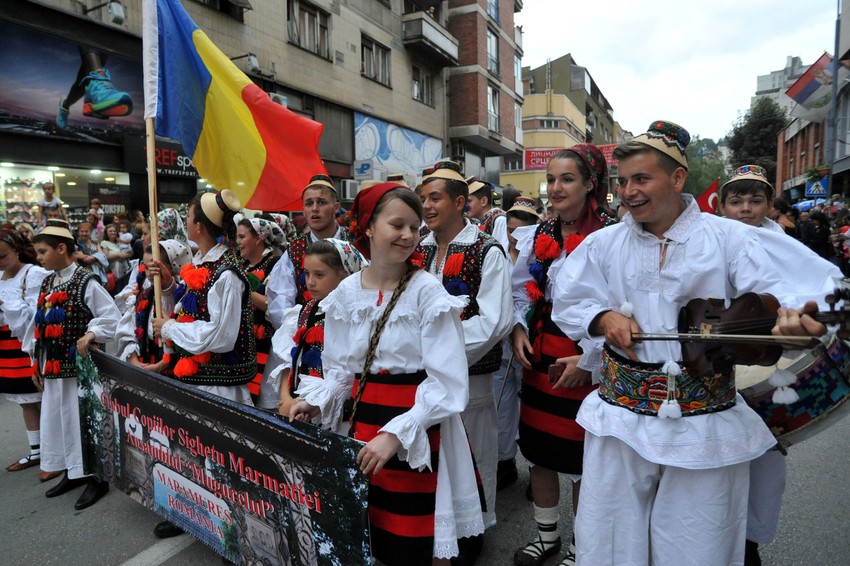 Kulture tri kontinenta na užičkom trgu: Folklorni ansambl iz Rumunije