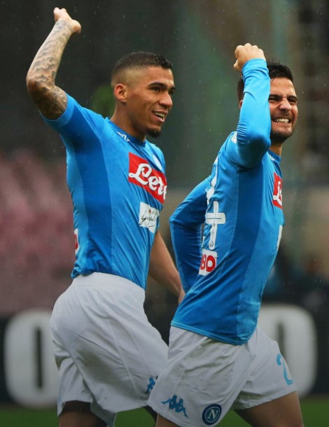 Alan proslavlja postizanje pobedonosnog gola