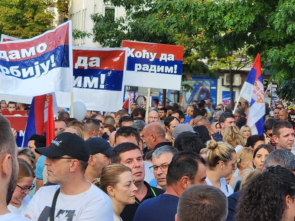 Okupljanja građana protiv blokada Obrenovac