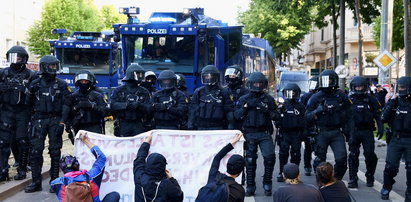 Chaos na niemieckich ulicach. W Lipsku "Dzień X". Policja wykorzystała samochody opancerzone