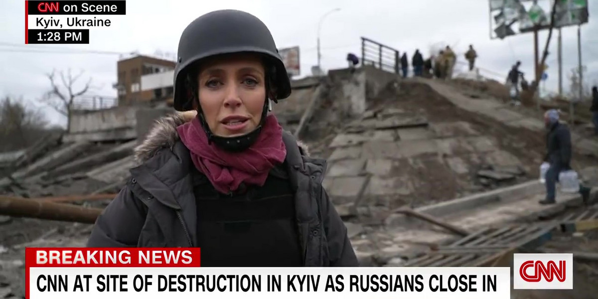 Wojna w Ukrainie. Dziennikarka CNN przerwała relację na żywo z Ukrainy.