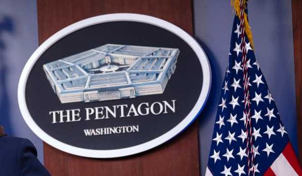 Pentagon: Nie widzimy znaczącego wycofania wojsk spod Kijowa