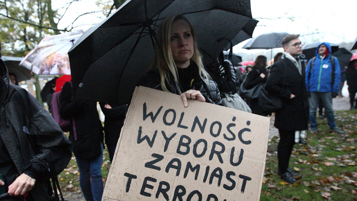 Polish women strike against abortion ban in Gdansk