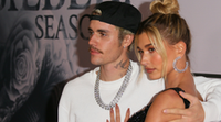 Megszületett Justin Bieber és Hailey Bieber első gyermeke, álomszép fotóval jelentették be