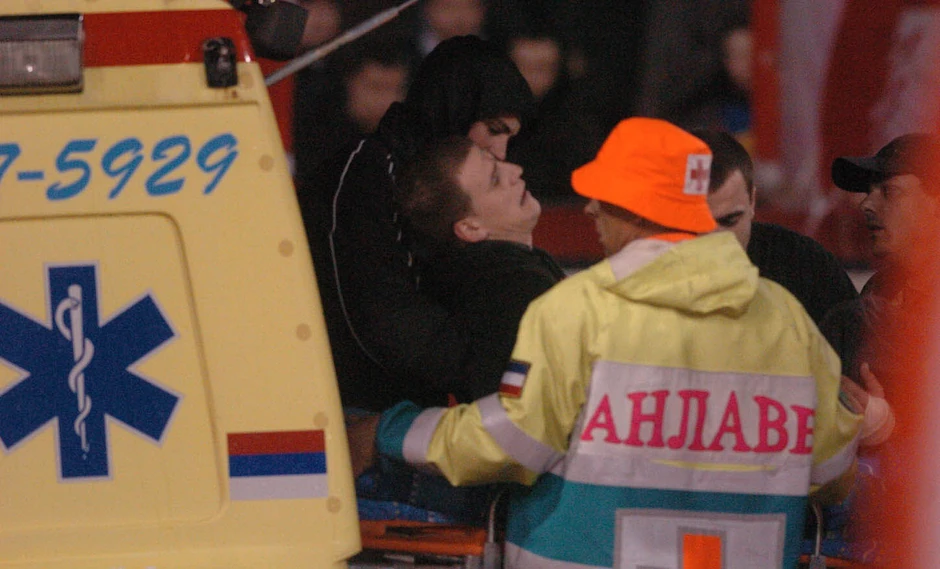 Doktori klinike „Anlave“ prvi su ukazali pomoć ranjenom navijaču