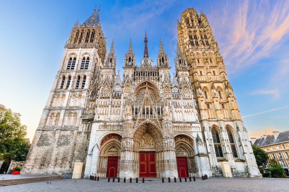 Płonie katedra w Rouen we Francji