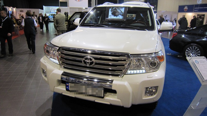 Samochód BOR - toyota land cruiser