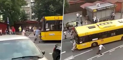 Makabryczne nagranie z Katowic. Młoda kobieta zginęła pod kołami autobusu