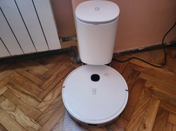 Moc znów jest z Yeedi. Oto nowy odkurzacz Vac Max ze stacją dokującą [TESTUJEMY]