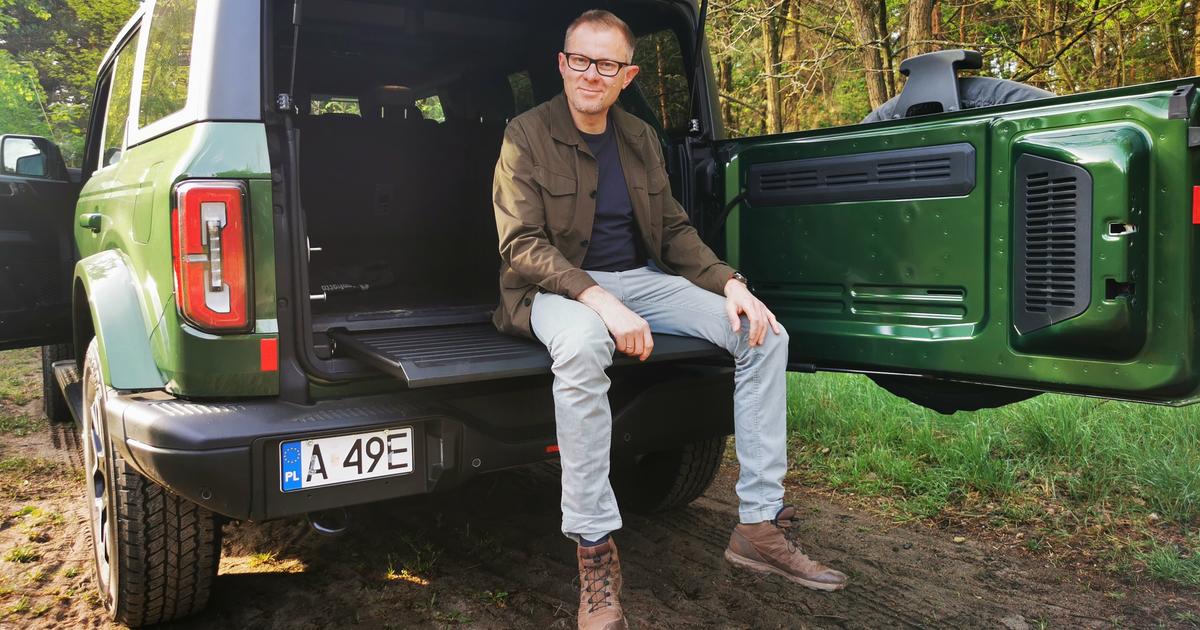  Jeździłem nowym Fordem Bronco. To wciąż prawdziwy samochód. Brodzi w wodzie i skręca w miejscu jak czołg