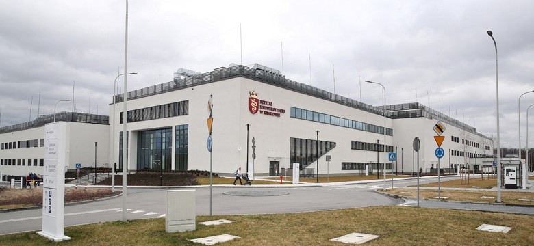 Krakowski szpital uspokaja: Pacjent, który przyleciał z Azji, nie ma koronawirusa