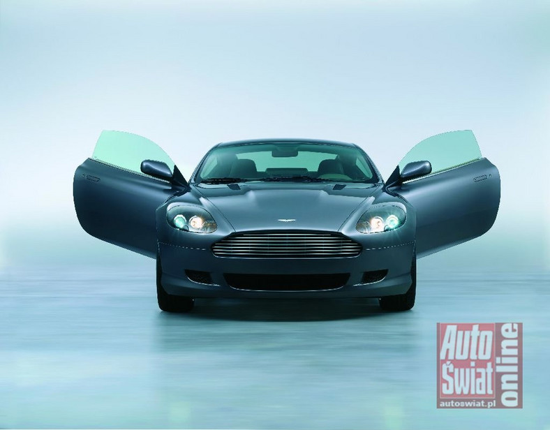 Aston Martin DB9