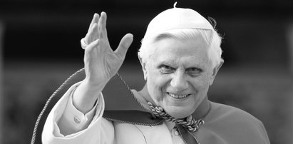 Ujawniono ostatnie słowa Benedykta XVI. Trudno się nie wzruszyć
