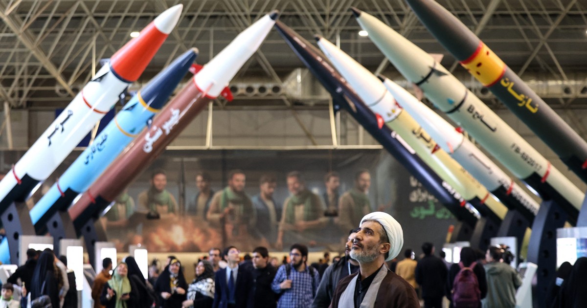 East Africa out of range as Iran signals restraint with 2,000 km missile limit