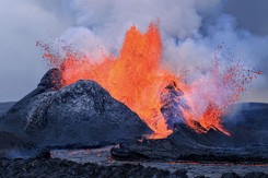 Jego wybuch może przynieść kolejną epokę lodowcową. Superwulkan wciąż aktywny