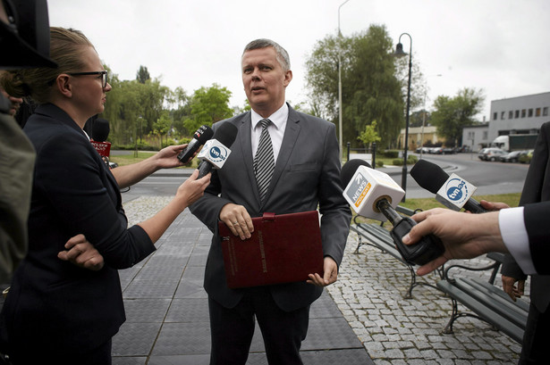 Siemoniak o decyzji Sikorskiego: Jest młodym politykiem, jeszcze wiele przed nim