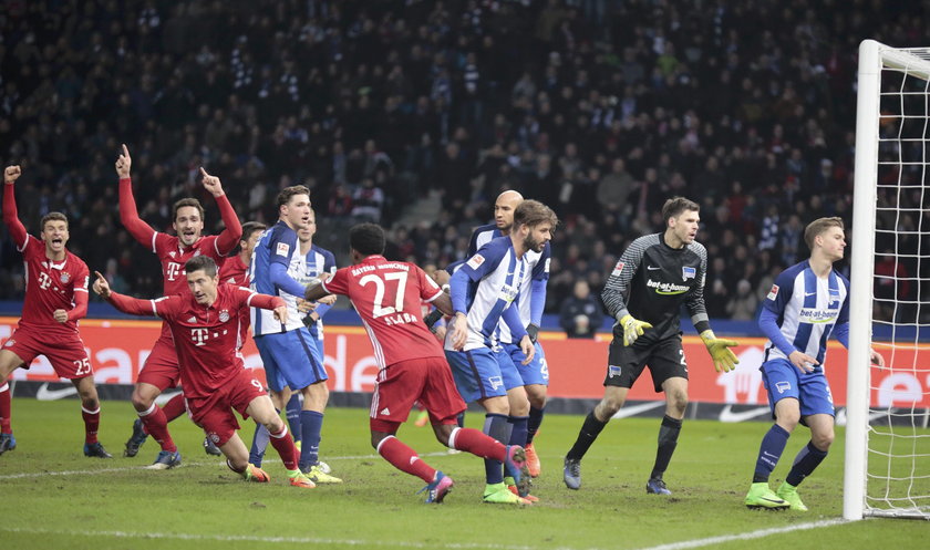 Robert Lewandowski uratował Bayern Monachium. Gol Polaka z Herthą