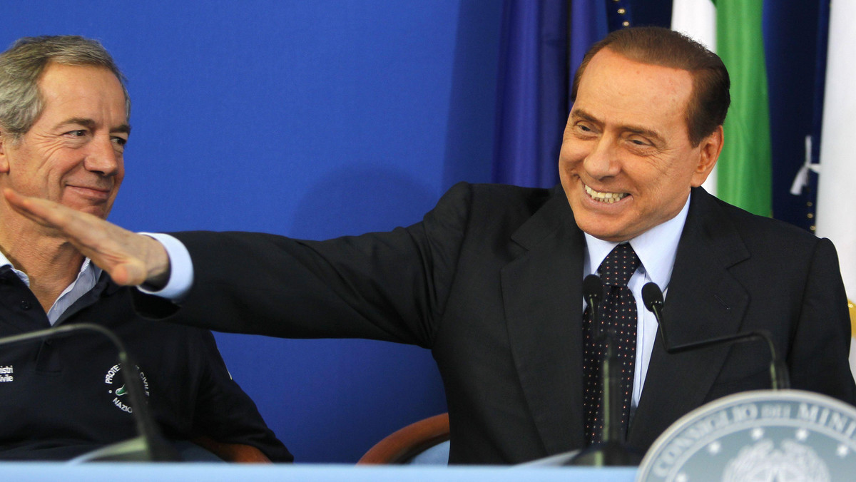 Wątek pomocnictwa w prostytucji w otoczeniu premiera Włoch Silvio Berlusconiego jest przedmiotem dochodzenia prokuratury w Mediolanie - podała prasa. Śledztwem objęto impresario Dario Morę i szefa dziennika TV w stacji premiera, Emilio Fede.