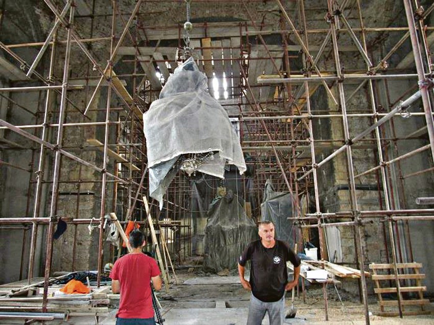 Najveći deo 
posla bio je oko sređivanja kupole, a prva faza radova košta 13,5 miliona dinara