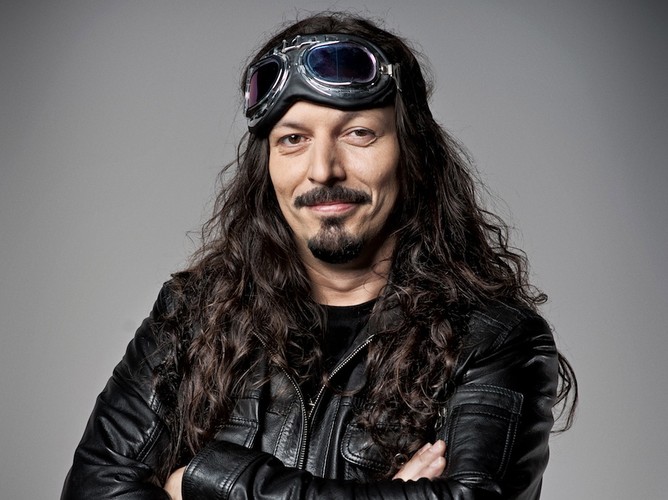 Gitarzysta i wokalista Andrzej Makarewicz