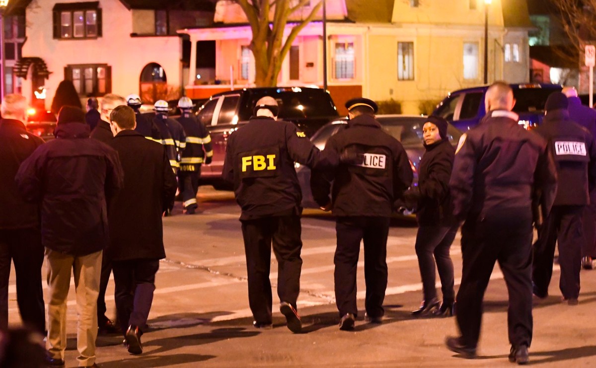 At least five killed in Milwaukee shooting