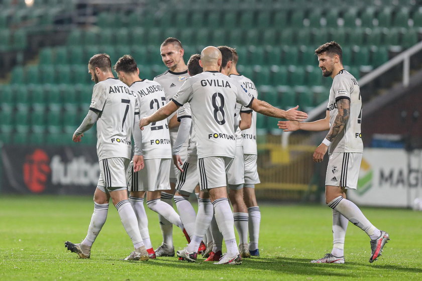 Legia pokonała Wartę Poznań 3:0