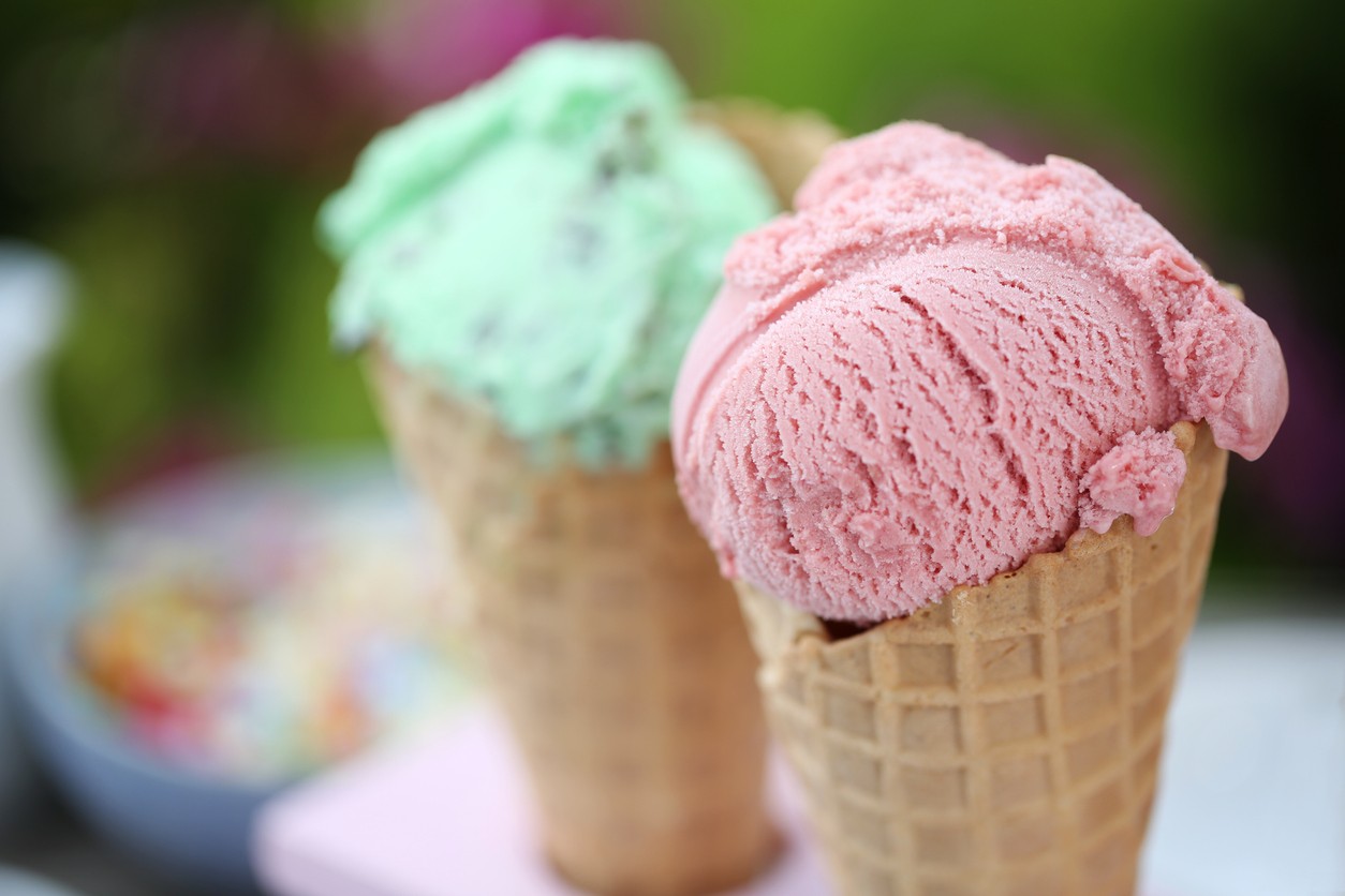 Zmrzlina patrí medzi obľúbené letné pochúťky. (ilustračné foto)