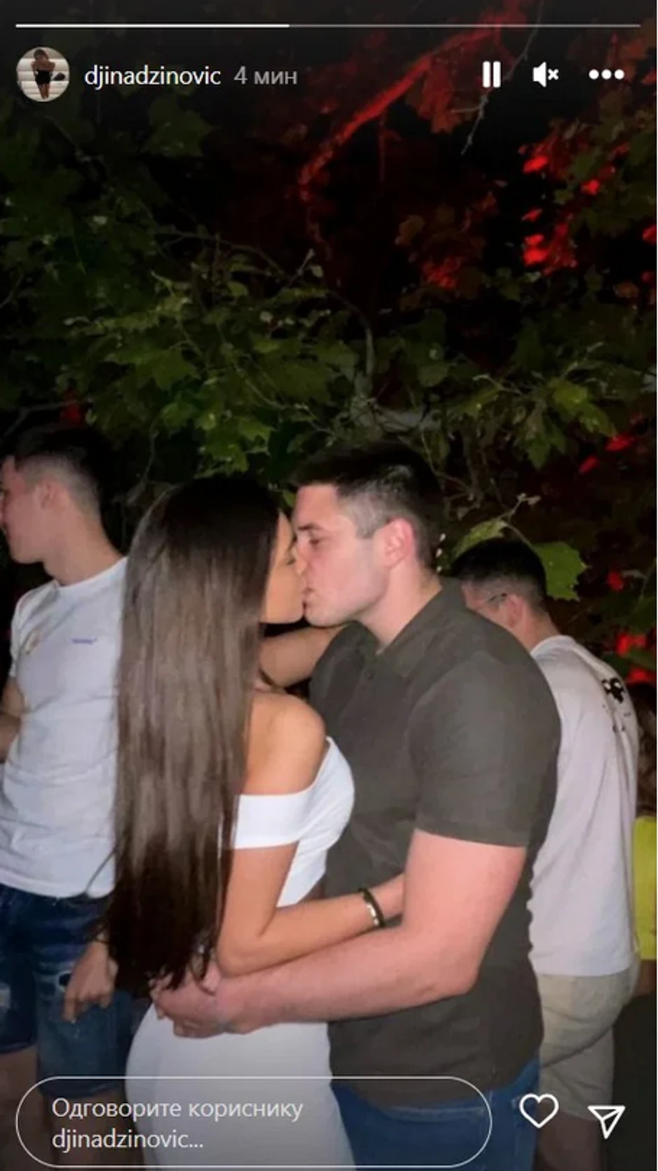 Đina Džinović objavila prisnu fotografiju sa dečkom