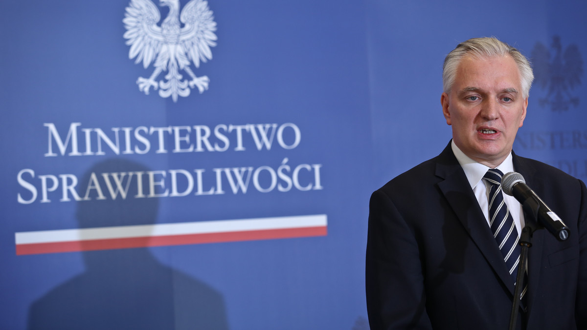 Minister sprawiedliwości Jarosław Gowin uważa, że atmosfera czwartkowej debaty w Sejmie na temat działań władz po katastrofie smoleńskiej nie wskazuje na to, aby wojna polsko-polska miała się zakończyć.