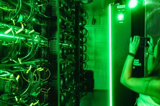 Największe kopalnie kryptowalut zużywają tyle energii, co wszystkie domy w Houston