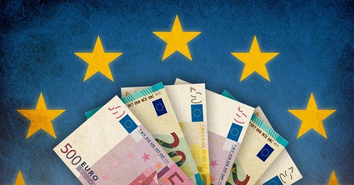  Euro radzi sobie wyjątkowo dobrze. Ile będziemy płacić za wspólną walutę? PROGNOZA