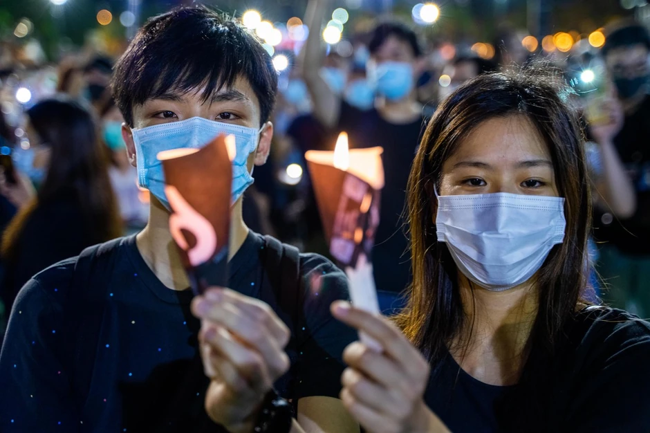 Bdenje povodom godišnjice Tjenanmena u Hong Kongu